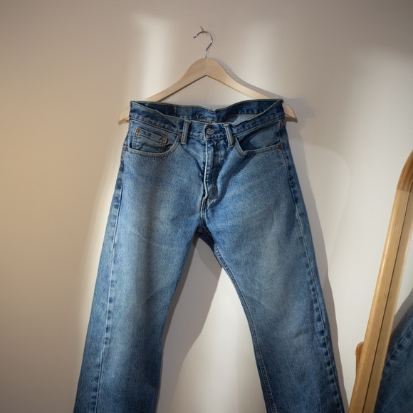 Levi’s 505 Jeans. Size 32 x 30. - Picture 2 of 3